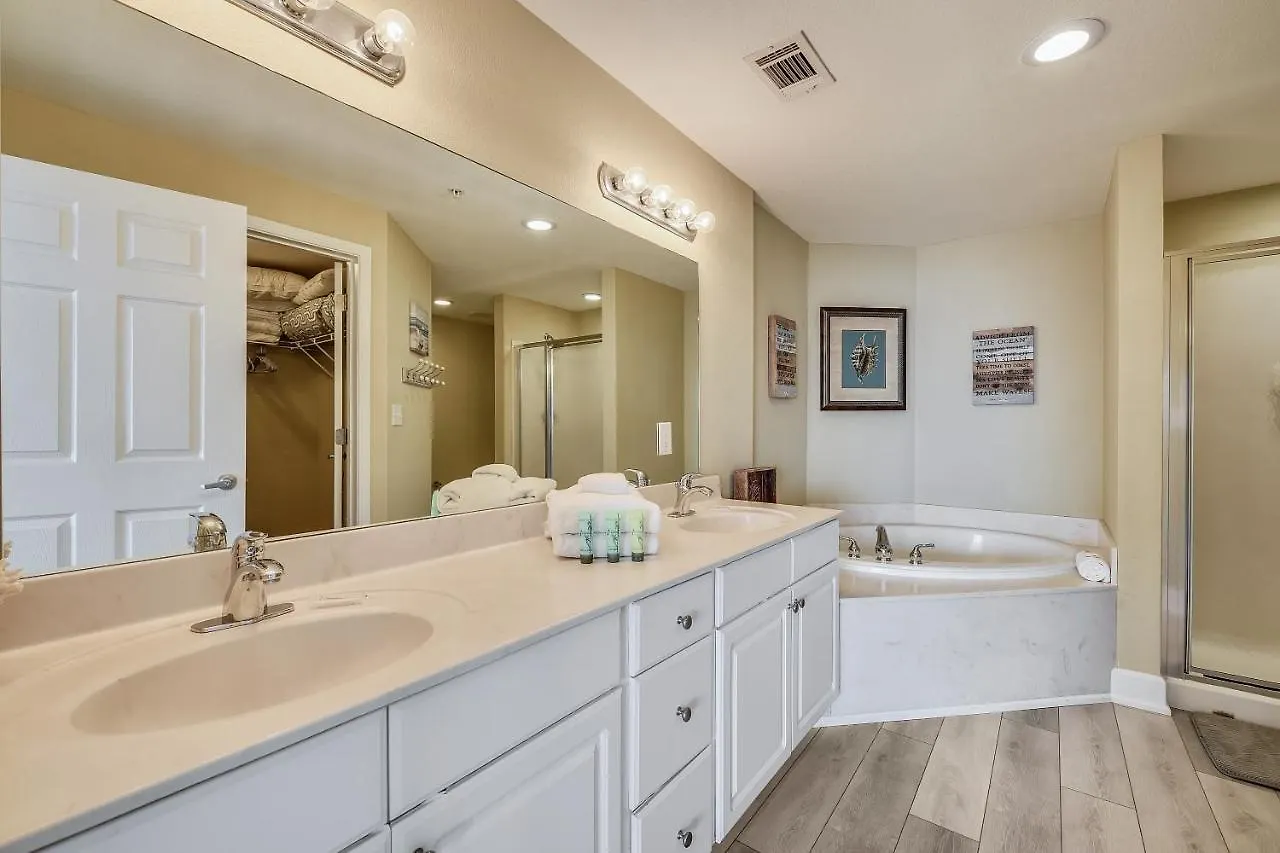 Semesterbostad Tidewater Beach Resort #1008 By Book That Condo Panama City Beach