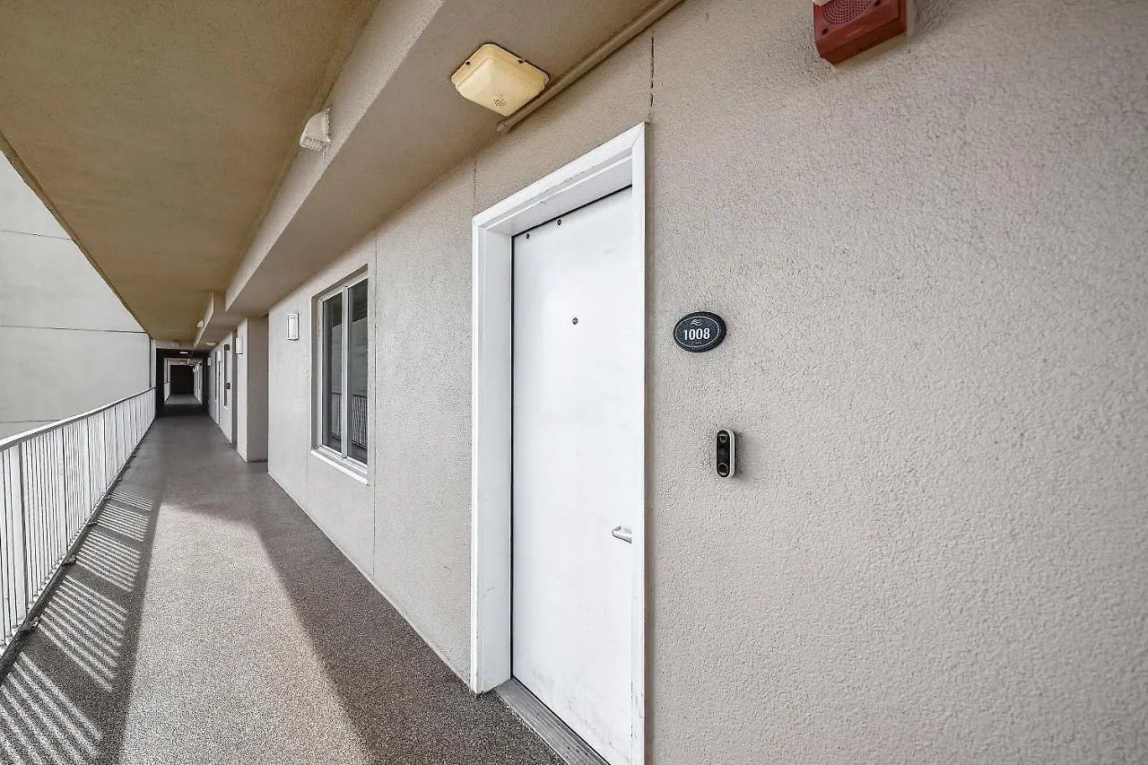 Tidewater Beach Resort #1008 By Book That Condo Panama City Beach USA